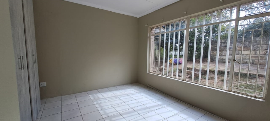 5 Bedroom Property for Sale in Hospitaalheuwel Free State